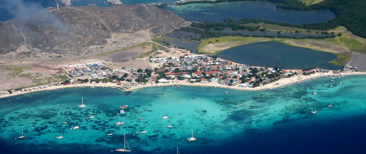 Los Roques - Full Day - Vacaciones y Vuelos a Los Roques